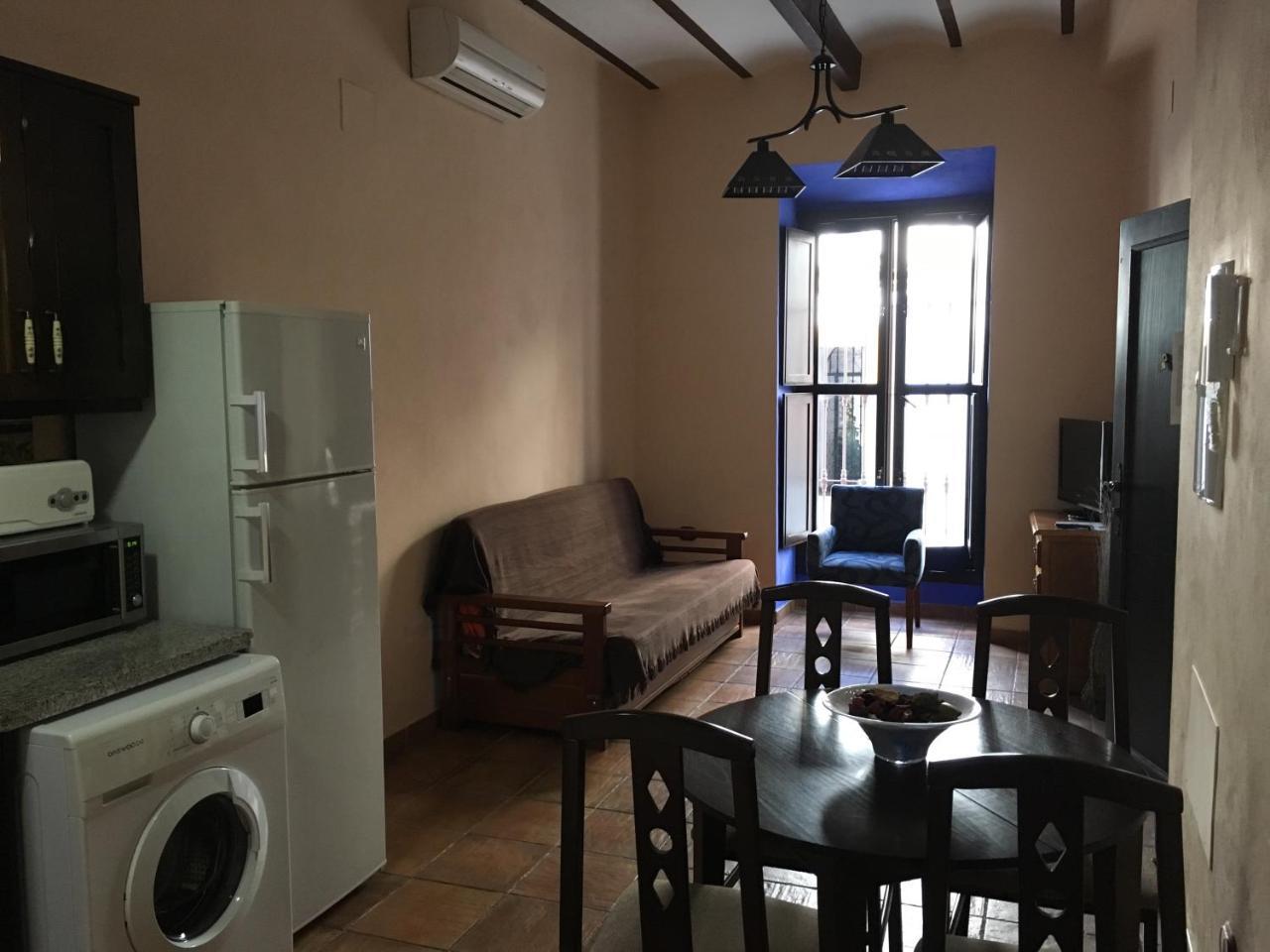 Apartamentos Victoria Bujalance Exterior foto